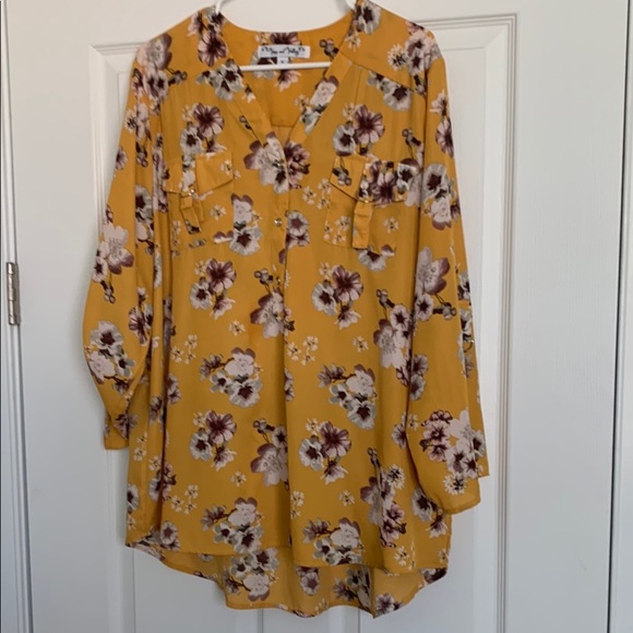 Vine and Valley Blouse - Picture 1 of 5